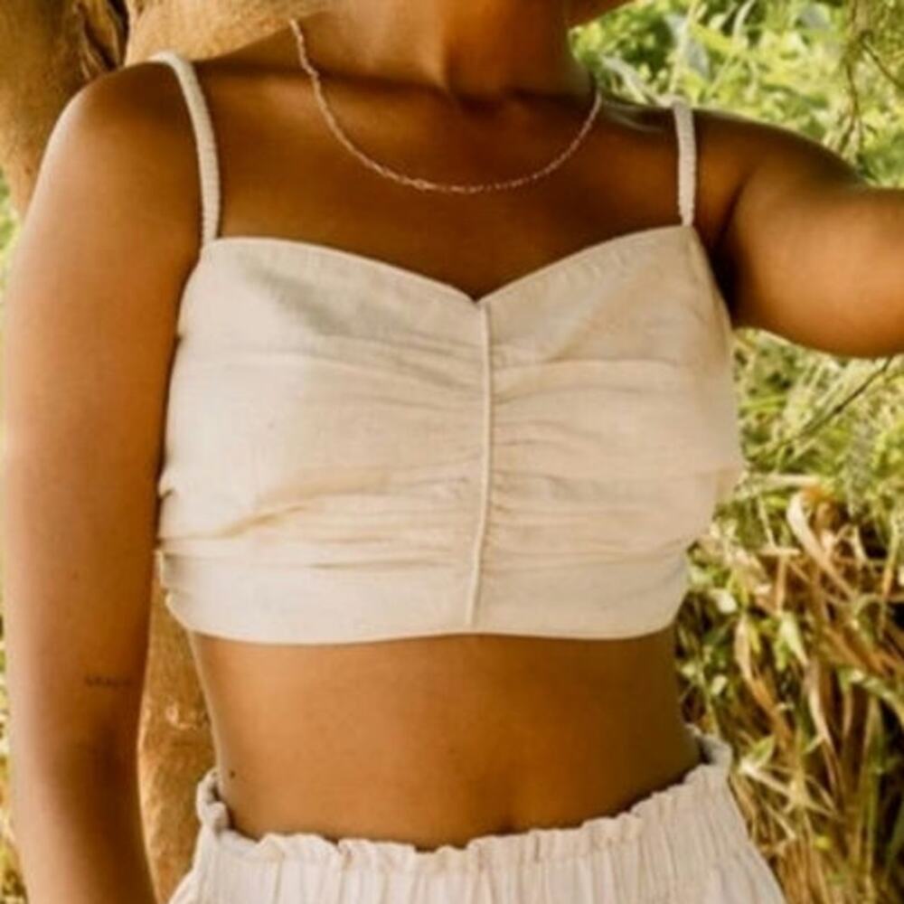 MIRTH Crop Top in Oatmeal size medium